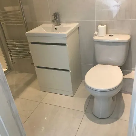 Railway فندق مبيت وإفطار غوري